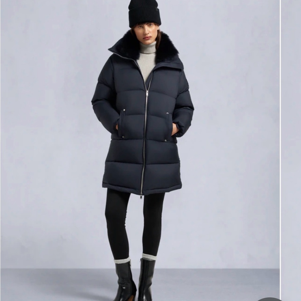 Women's Moose Knuckles NWT Navy Puffer Coat